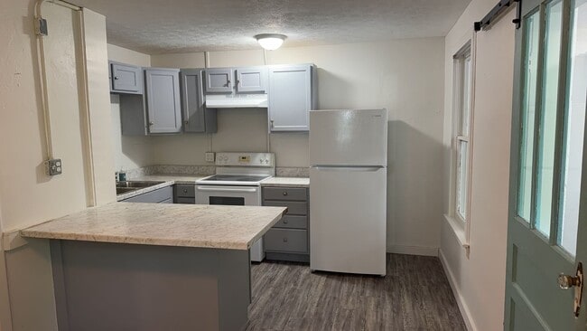Photo - 1511 Molitor Ave Unit 1511 Molitor Ave #6
