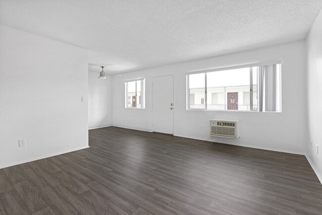 Photo - Terre at 1038 Peach