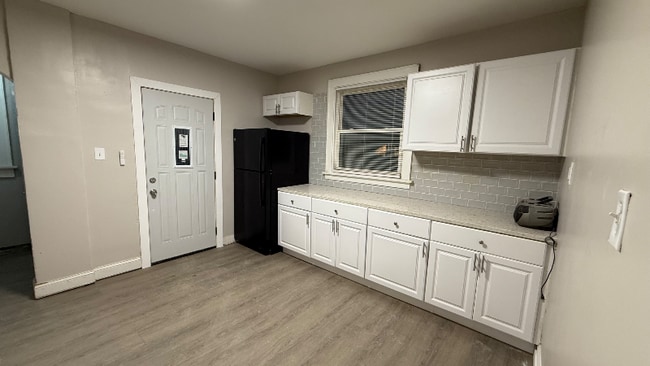 Photo - 78 E Barthman Ave