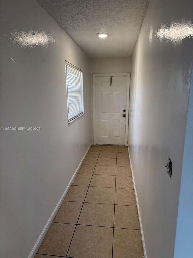 Photo - 978 SW 10th Dr Unit 15