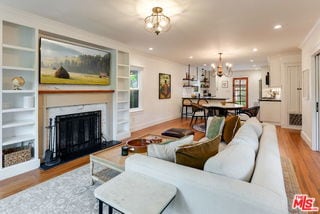 Photo - 1462 Mentone Ave