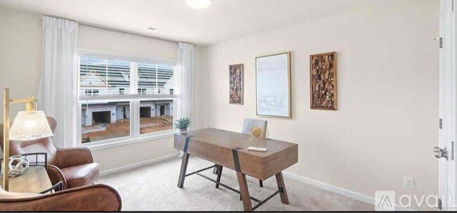 Photo - 3753 Yorkshire Pl