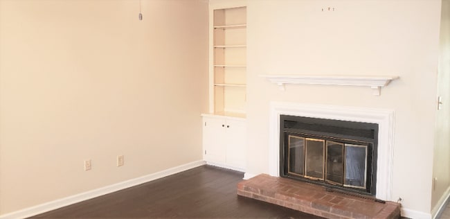 Photo - 1025 Brentwood Pointe