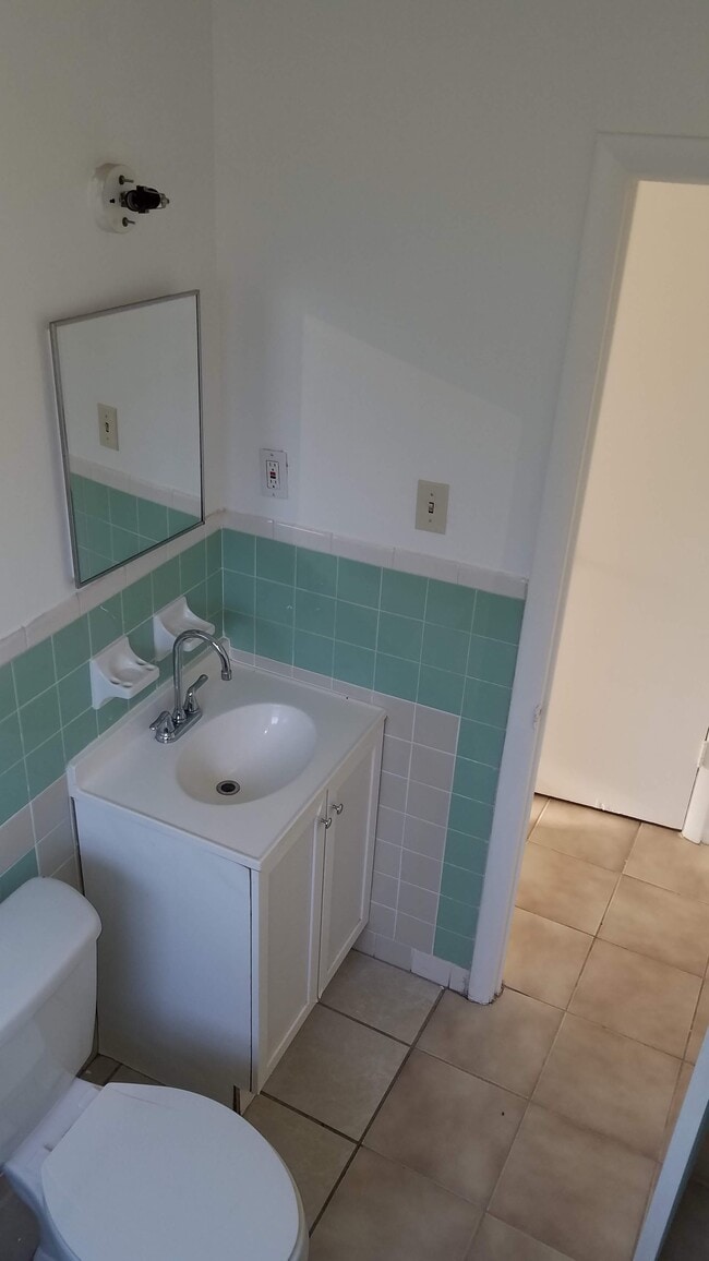 Photo - 443 Granada Blvd