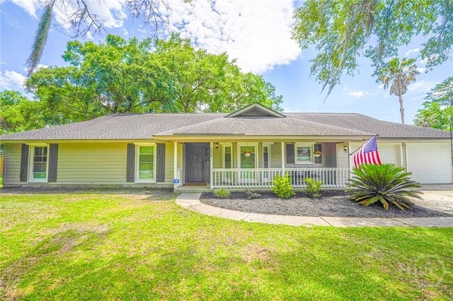 Photo - 154 MacKay Dr House
