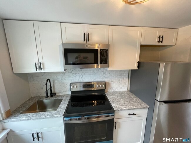 Photo - 254 Corbin Ave Unit 3