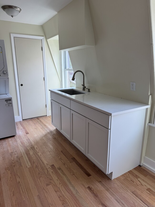 Photo - 52 Pearl St Unit #3
