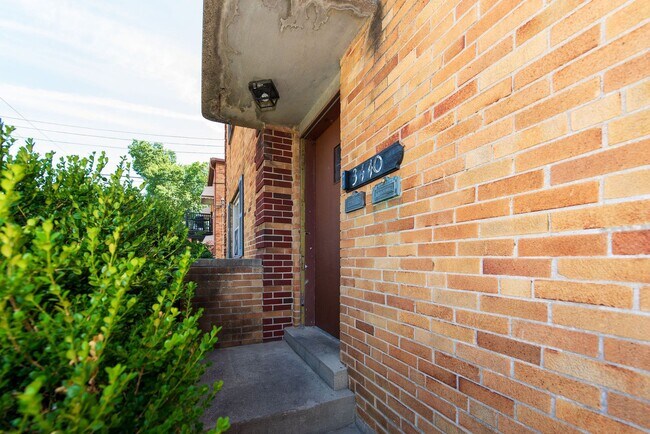 Photo - 3440 Robb Ave Unidad 2