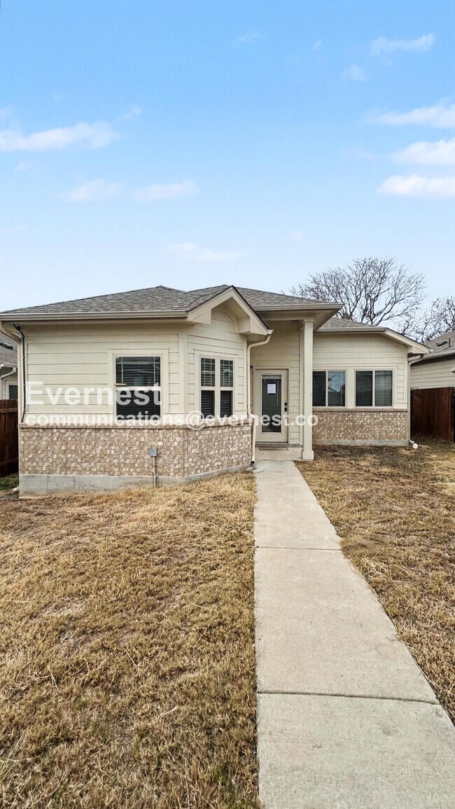 Photo - 182 Pelican Bay Cir