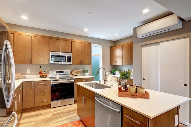 Photo - 15021 12th Pl W