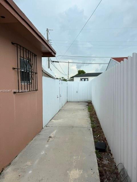 Photo - 397 W 57th St Unidad 3