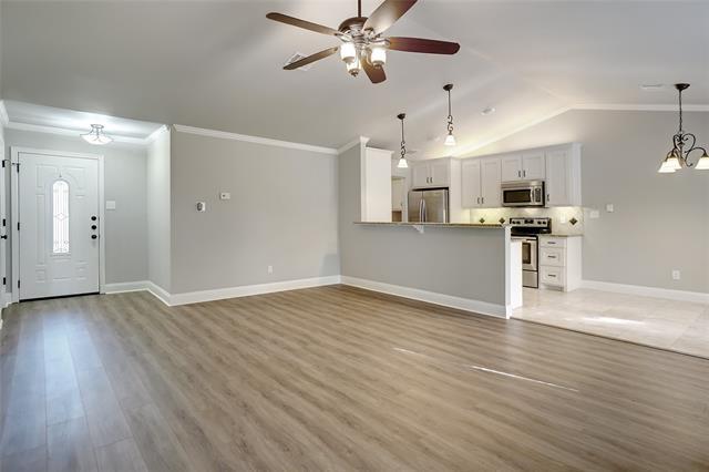 Photo - 110 Wildbriar St