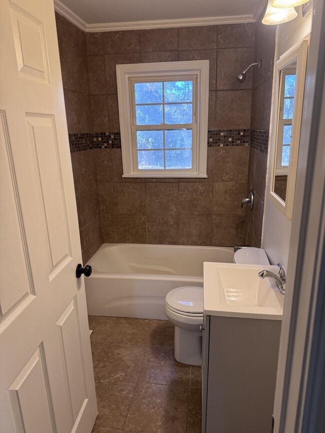 Photo - 215 Alabama Ave