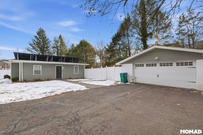 Photo - 12 Fetherman St