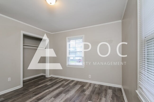 Photo - 1252 N Braden Ave