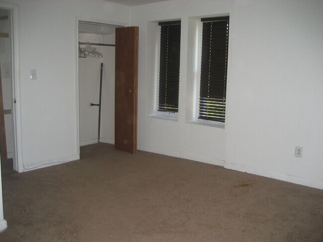 Photo - 4940 Unit APT 2 - 2nd Floor