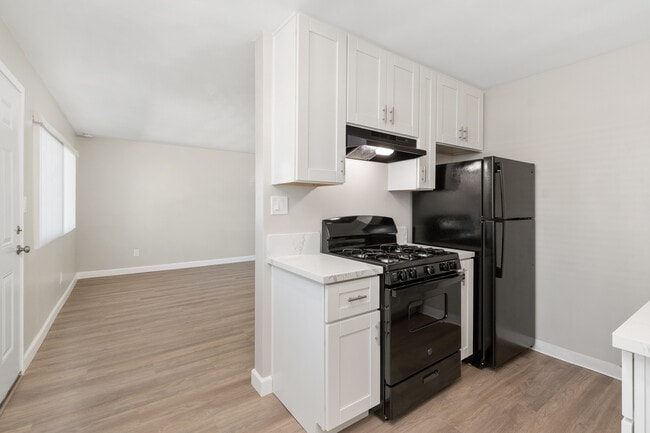 Plan B, 2 Bed / 1 Bath, 738 Sq. Ft.
