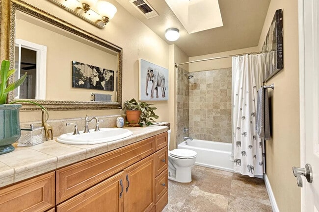 Photo - 1218 E Garland Ave