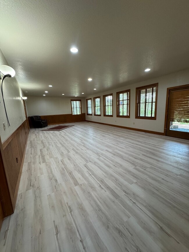 Photo - 1012 Pinefield Ln