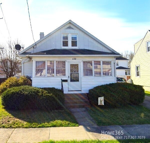 Beautiful 3 bed 1 bath in Wyoming Rental House Rental in Wyoming, PA