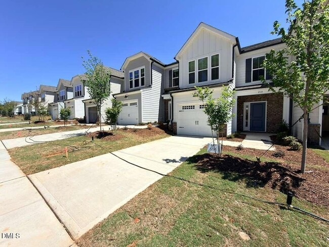 Photo - 218 Broomside Ave