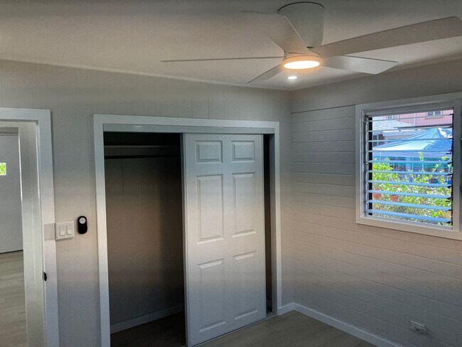 Photo - Pets Allowed 1BD 1BA 1PRK - 726 Hausten St Unit B