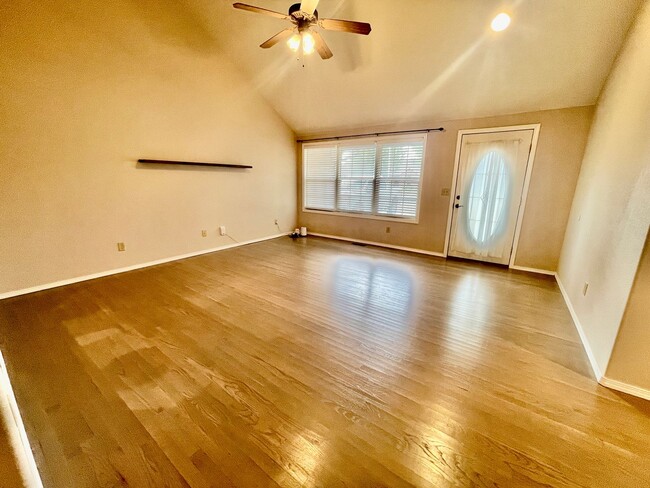 Photo - 1233 E Ogorman Ct