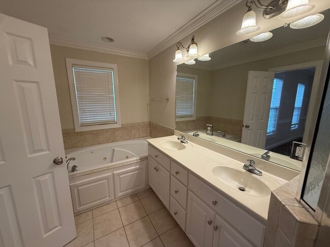 Photo - 4408 Cam Strader Dr NW