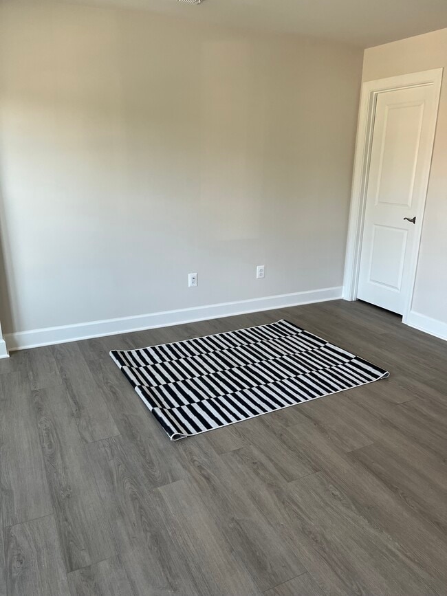 Photo - 3581 Carnaby St