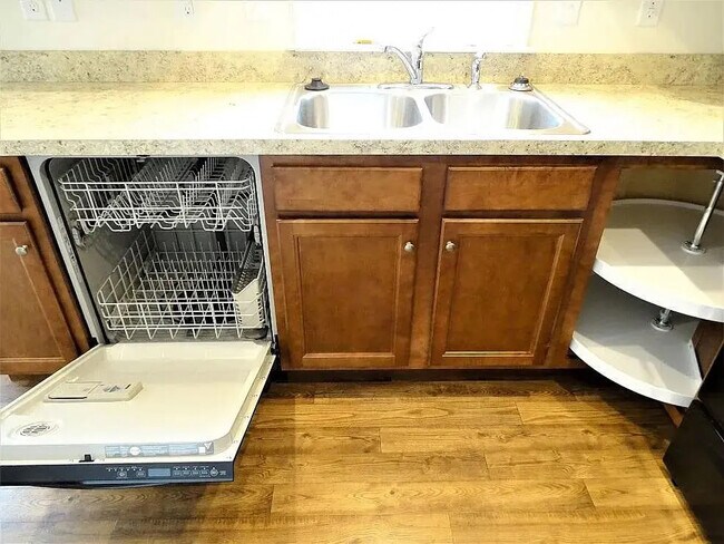 Photo - 149 Cedarwood Dr
