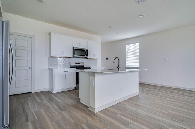 Photo - 428 Millbrook Blvd