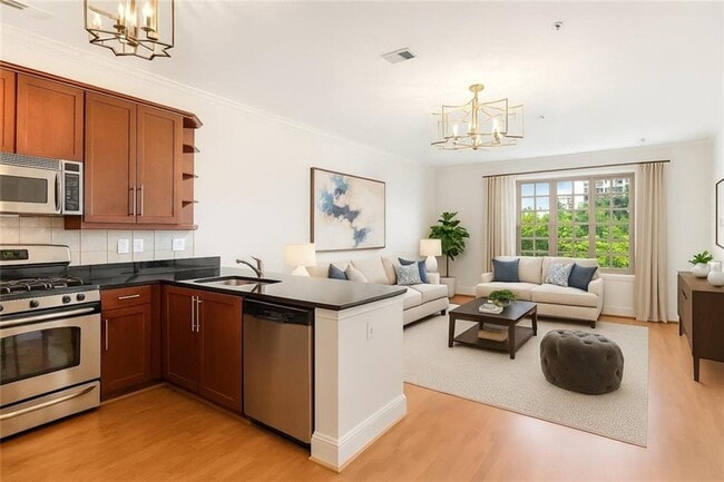 Building Photo - 1055 Piedmont Ave NE Rental