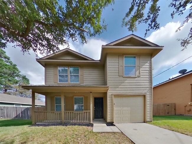 Building Photo - 16783 Fallen Timbers Dr