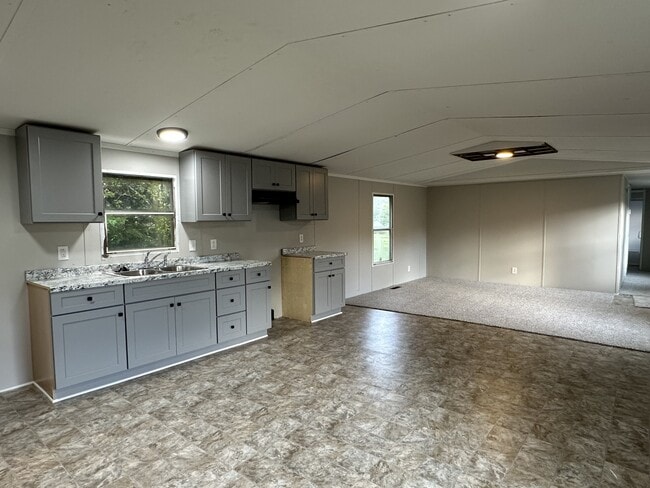 Photo - 103 Rayfield Ct House