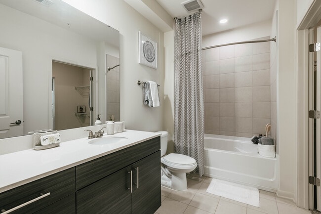 Photo - Crabtree Lakeside