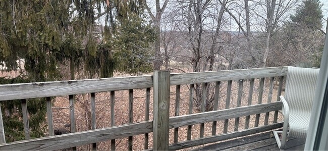 Building Photo - 512 Breezy Point Dr