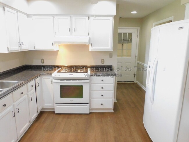 Photo - 1201 Guilford College Rd