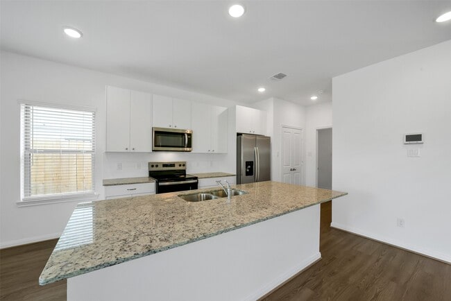 Photo - 13315 Campos Dr