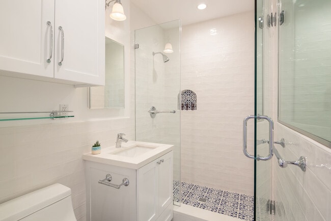 Photo - 915 Manhattan Ave Unit D