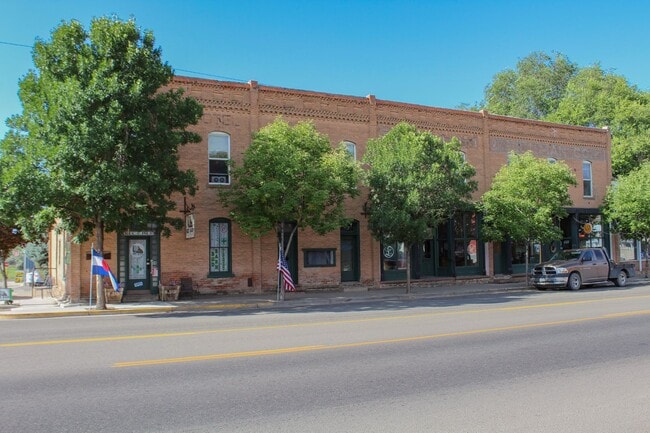 Building Photo - Charming Historic Studio in the Heart of D... Unit Apt 3