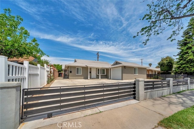 Photo - 17609 Covello St