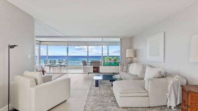 Photo - Live the Gold Coast Lifestyle! Unit 901