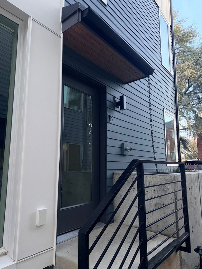 Building Photo - Brand New 3bd Townhome!