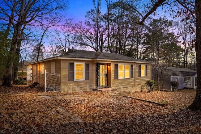 Building Photo - 1317 Glenwood St NW