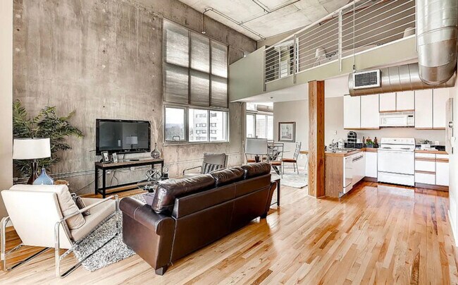 Building Photo - 1050 Cherokee St Unit #311