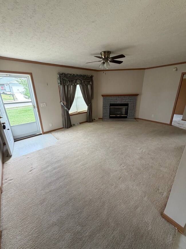 Photo - 229 Taylor Dr