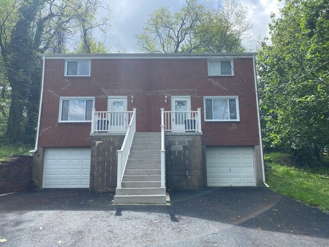 Building Photo - 93 Lynwood Ave Rental
