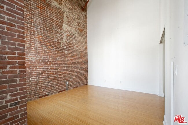 Photo - 253 S Broadway Unit 507