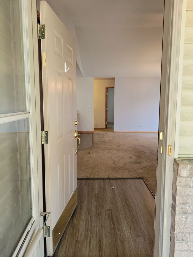 Photo - 2209 Cattail Way