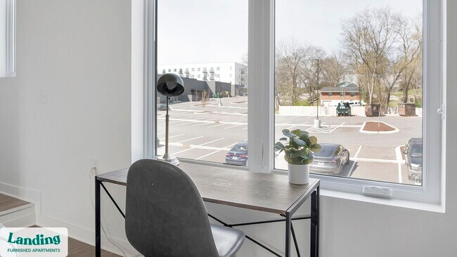 Photo - 2708 Old Lebanon Pike Unidad 102E